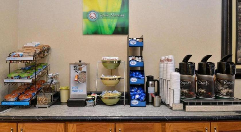 Quality Inn & Suites Jefferson City Ngoại thất bức ảnh